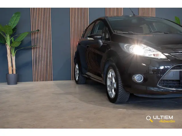 Ford Fiesta 1.25 Titanium 2012 Benzine 18