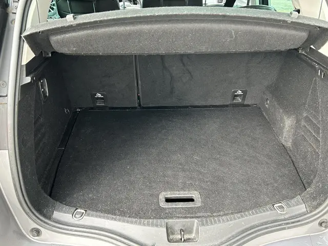 Renault Scénic 1.2 TCe Bose 2017 Benzine 9