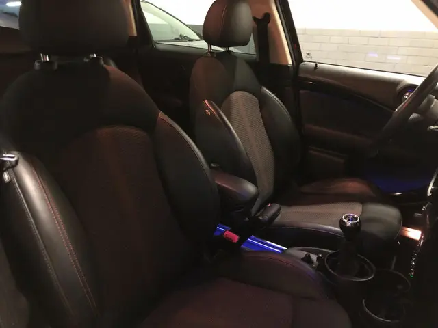 MINI Countryman Mini 1.6/NAVI/USB/PDC/TOPSTAAT! 2014 Benzine 23