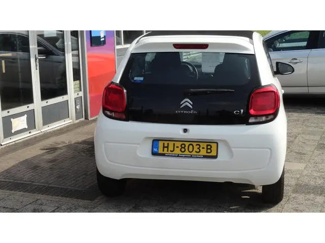 Citroën C1 1.0 e-VTi Feel 2015 Benzine 12