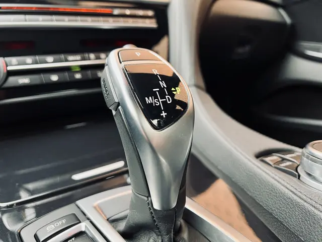 BMW 6 Serie Coupé 640i High Executive 2015 Benzine 22