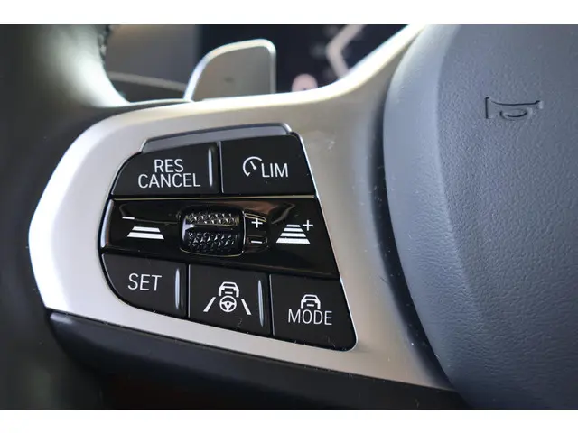 BMW 3 Serie Touring M340i xDrive 2024 Benzine 21