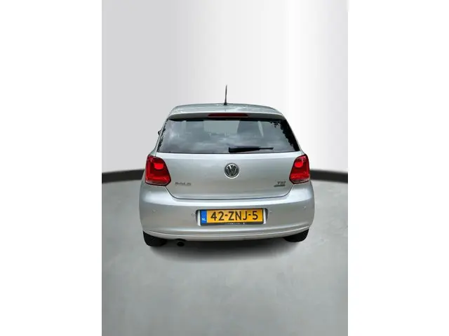 Volkswagen Polo 1.2 TSI 90pk 2013 Benzine 2