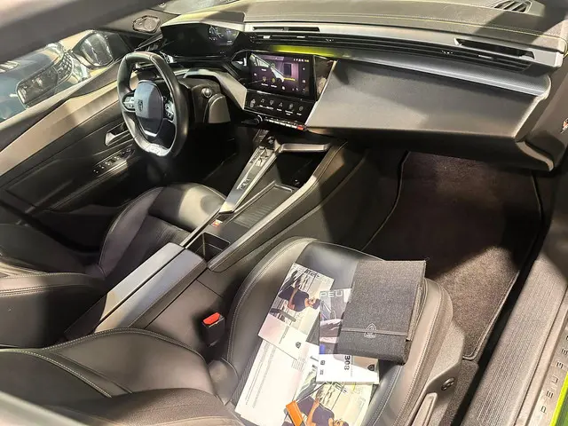 Peugeot 308 1.2 PureTech GT 2021 Benzine 23