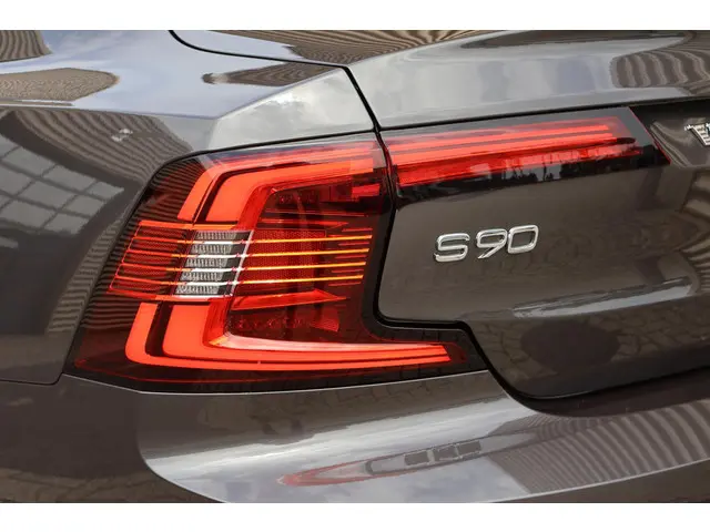 Volvo S90 T8 AWD Ultimate Dark 2024 Hybride Benzine 16