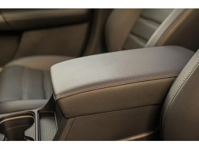 Honda CR-V 2.0i e:PHEV ADVANCE TECH 2024 Hybride Benzine 25