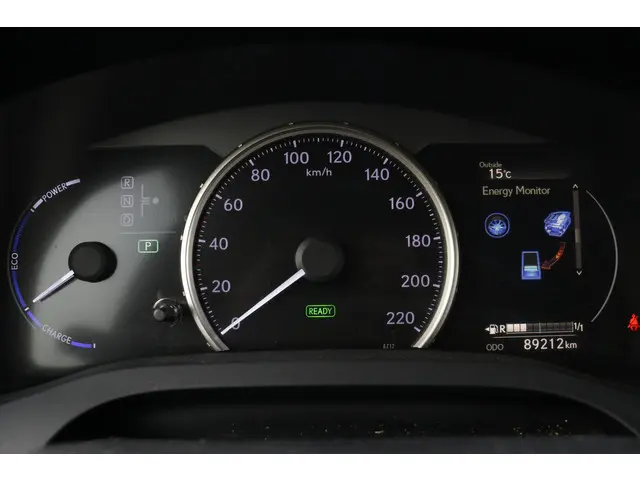 Lexus CT 200h F Sport Line 2018 Hybride Benzine 17