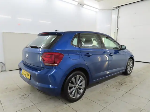 Volkswagen Polo 1.0 TSI HIGHLINE 2020 Benzine 3