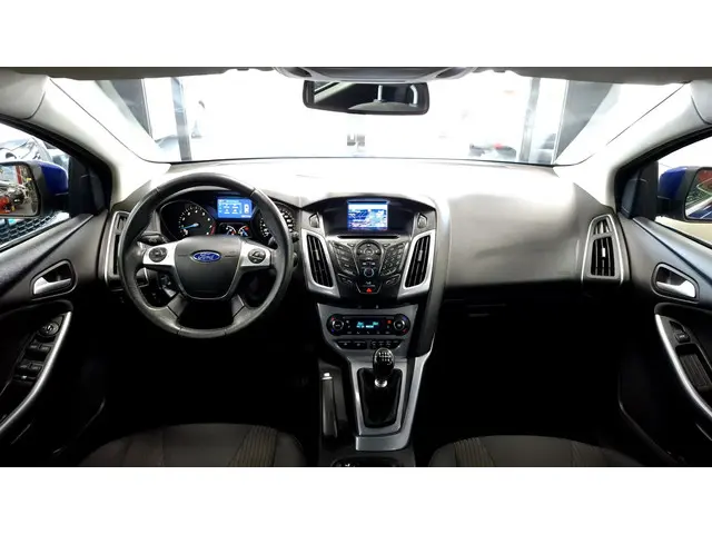 Ford Focus Wagon 1.0 EcoBoost Edition Plus 2014 Benzine 6