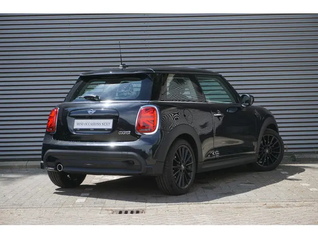 MINI 3-Deurs 2