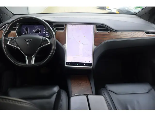 Tesla Model X 100D 2017 Elektrisch 2