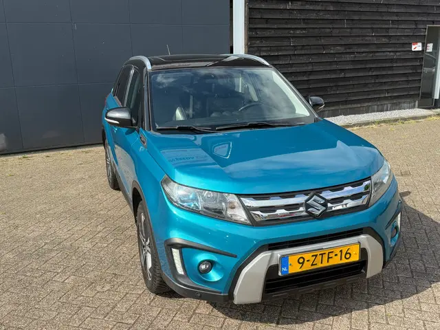 Suzuki Vitara 1.6 High Executive 2015 Benzine 4