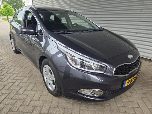 Kia cee'd Sportswagon 1.6 GDI Comfort Pack 2013 Benzine 7