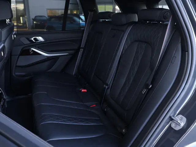 BMW X5 xDrive50e 2025 Hybride Benzine 67