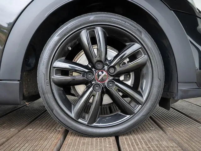 MINI 5-Deurs Cooper 2022 Benzine 6