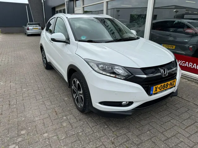 Honda HR-V 1.5 i-VTEC Executive 2017 Benzine 14