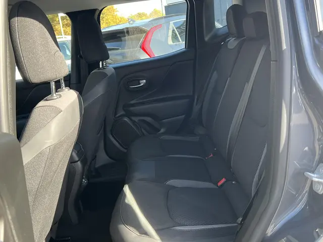 Jeep Renegade 1.5T e-Hybrid Limited 2022 Benzine 8