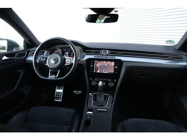 Volkswagen Arteon 2.0 TSI 190PK R-Line 2020 Benzine 4