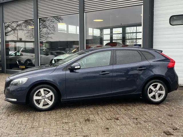 Volvo V40 1.6 T2 Momentum 2014 Benzine 4