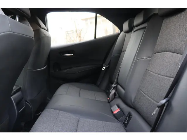 Toyota Corolla Hybrid 140 Dynamic 2024 Hybride Benzine 27