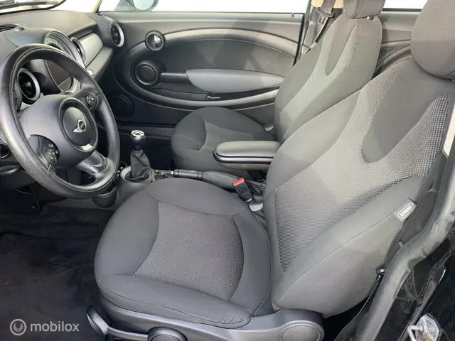 MINI Cooper Mini 1.6 D Business Line, Navigatie 2012 Diesel 8