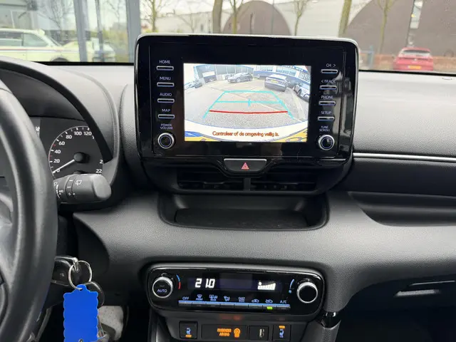 Toyota Yaris 1.5 Hybrid Active 2022 Hybride Benzine 20