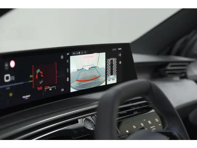 Peugeot 3008 Hybrid 145 e-DCS6 GT 2025 Hybride Benzine 17