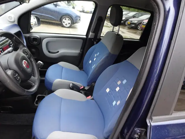 Fiat Panda 0.9 TwinAir Lounge 2012 Benzine 13