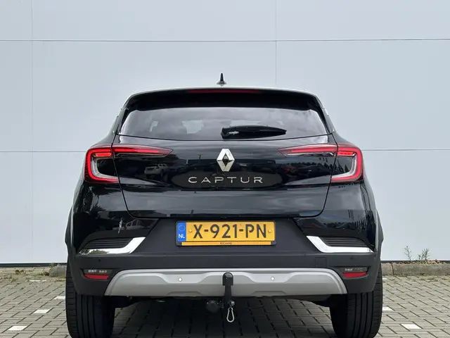 Renault Captur 1.3 mild hybrid 160 iconic 2024 Benzine 21