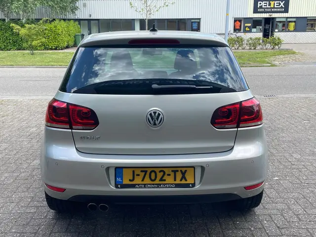 Volkswagen Golf 1.4 TSI Highline Automaat 2012 Benzine 23