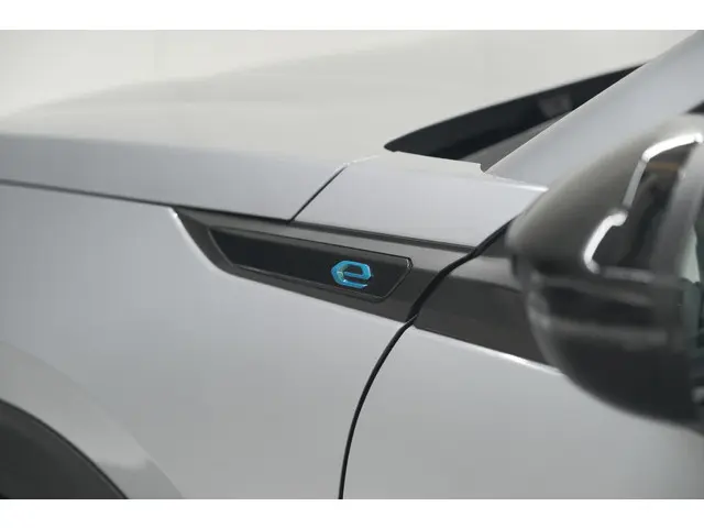 Peugeot e-2008 EV Active 50 kWh 2022 Elektrisch 17
