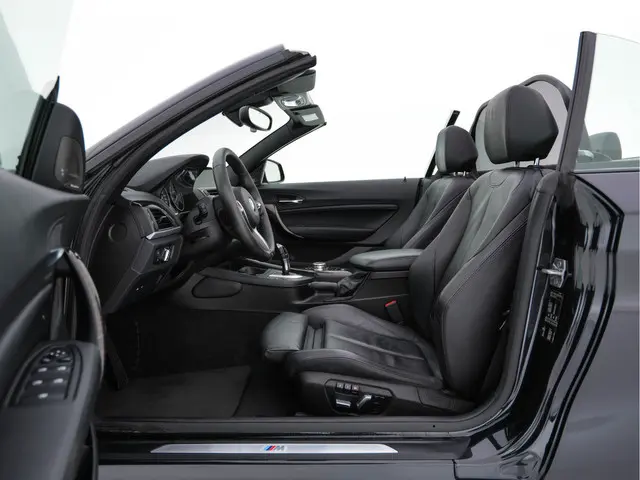 BMW 2 Serie Cabrio 220d Sport M-Sportpack 2016 Diesel 8