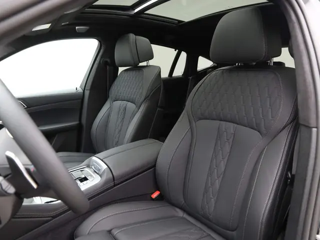 BMW X6 M60i xDrive 2025 Benzine 5