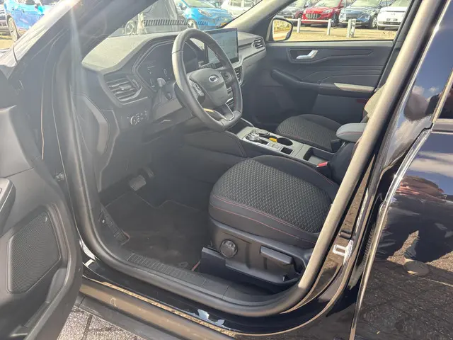 Ford Kuga 2.5 FHEV ST-Line 2025 Hybride Benzine 10