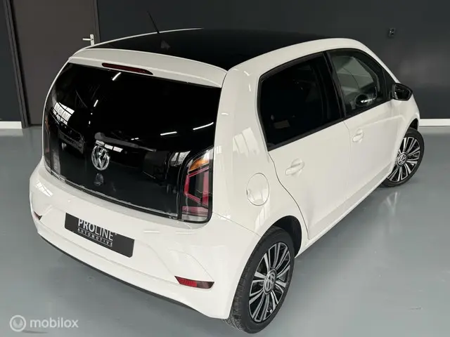 Volkswagen up! 1.0 BMT high up! 2019 Benzine 14