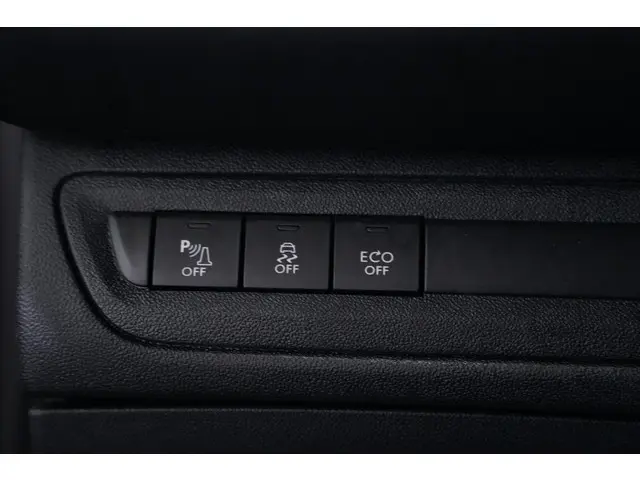 Peugeot 208 1.4 e-HDi Active 2013 Diesel 26