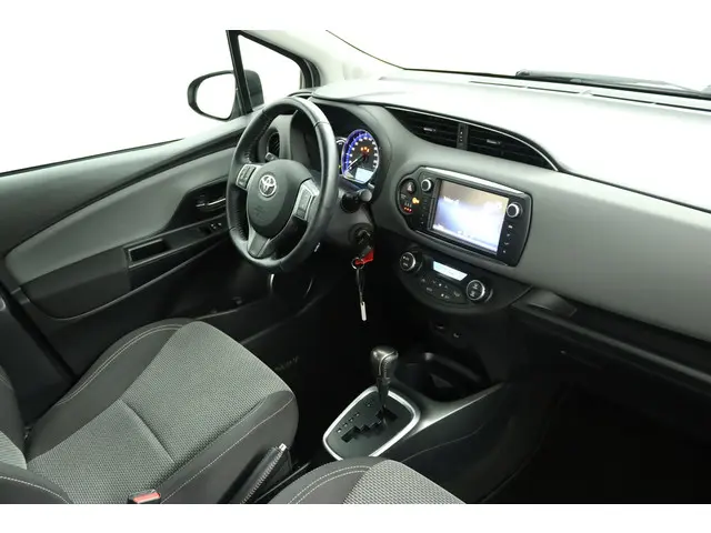 Toyota Yaris 1.5 Hybrid Aspiration 2015 Hybride Benzine 52