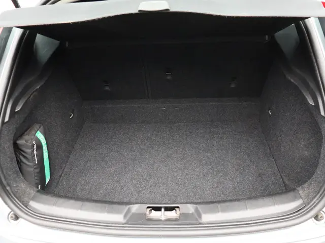 Volvo V40 Cross Country T4 Automaat Summum 2015 Benzine 19