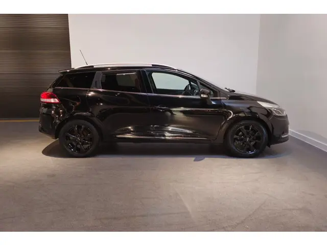 Renault Clio Estate 0.9 TCe Limited 2020 Benzine 4