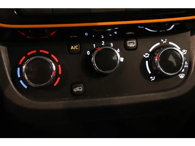 Dacia Spring Comfort Plus 27 kWh 2022 Elektrisch 14