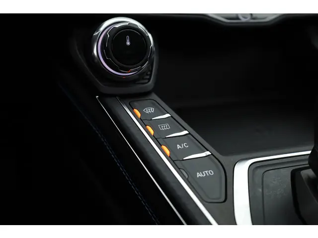 Lynk & Co 01 1.5 2023 Hybride Benzine 31