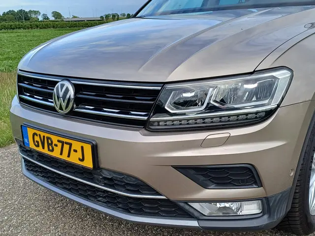 Volkswagen Tiguan 1.4 TSI 4Motion Highline 2017 Benzine 11