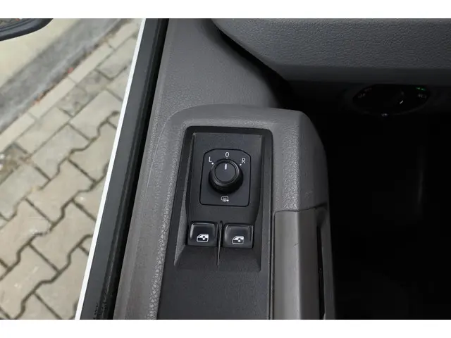 MAN TGE 3.180 2.0 BiTDI 177PK L3H3 2021 Diesel 25