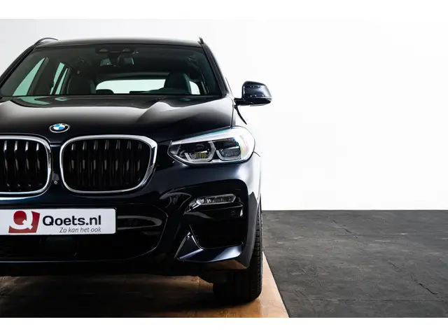 BMW X3 xDrive20i High Executive 2018 Benzine 46