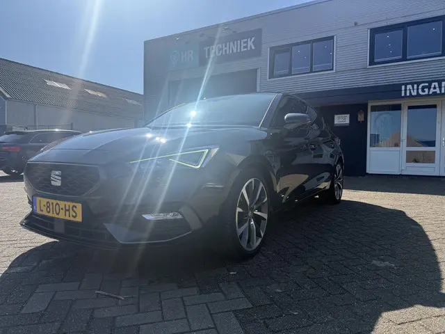 SEAT Leon 1.0 eTSI FR Business Intense 2021 Benzine 13