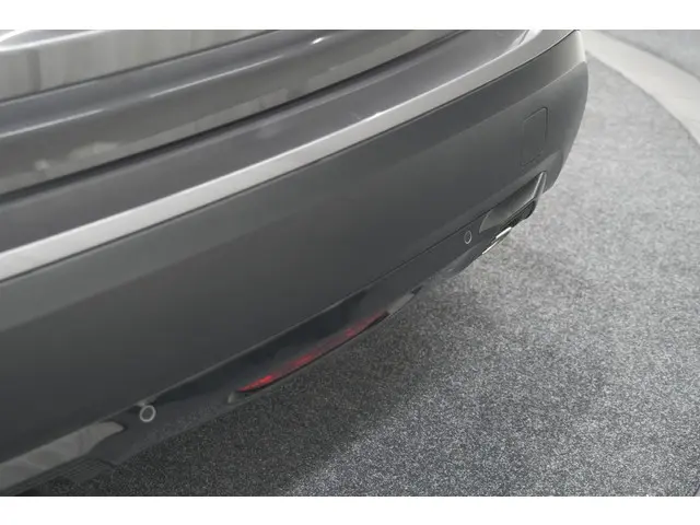 Citroën C4 Puretech 130 EAT8 Shine 2021 Benzine 24