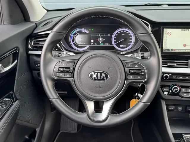 Kia Niro 1.6 GDI HYBRID DYNAMICLINE 2020 Hybride Benzine 7