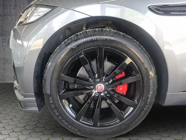 Jaguar F-PACE 3.0 S/C S AWD 35t 2018 Benzine 23