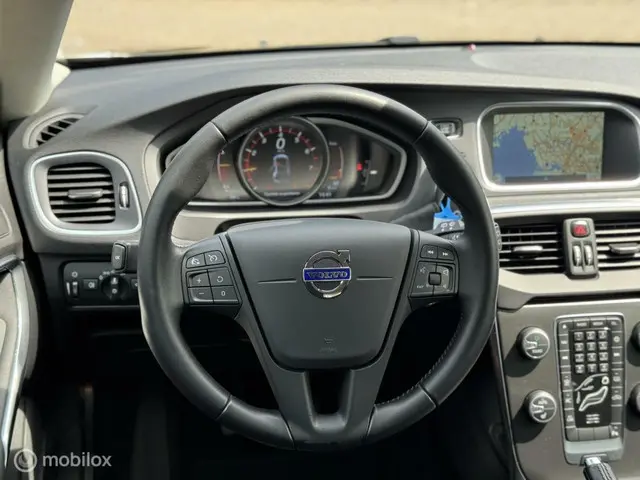 Volvo V40 2.0 T2 Summum 2016 Benzine 13