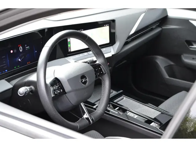 Opel Astra 1.6 PHEV 180 PK Edition * 2023 Hybride Benzine 14